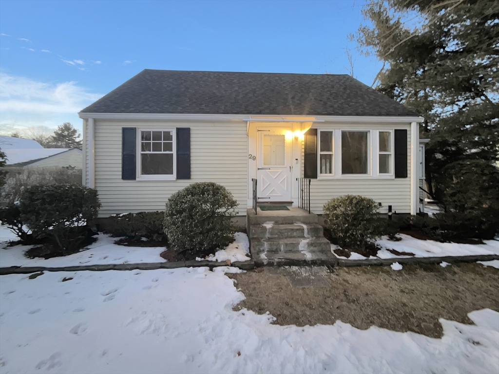 29 Hartwell Rd Property Photo