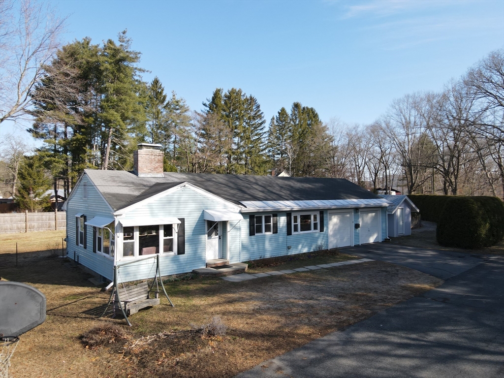 18 Carlisle Ave Property Photo
