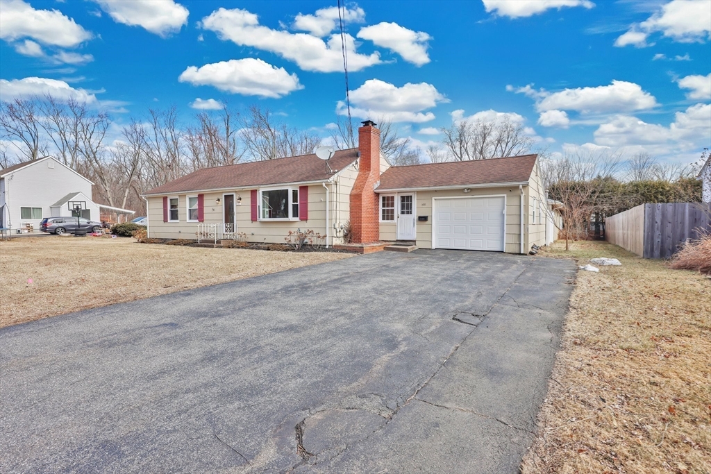 100 Wolcott Ave Property Photo