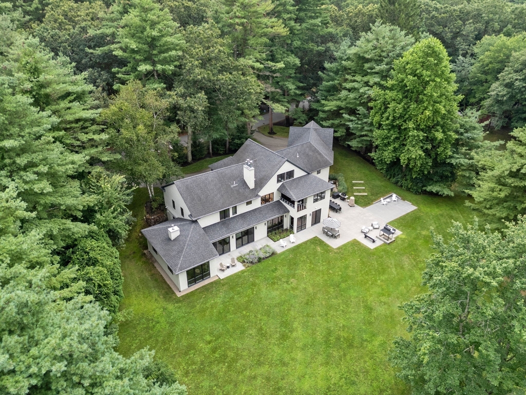 88 Glezen Ln Property Photo