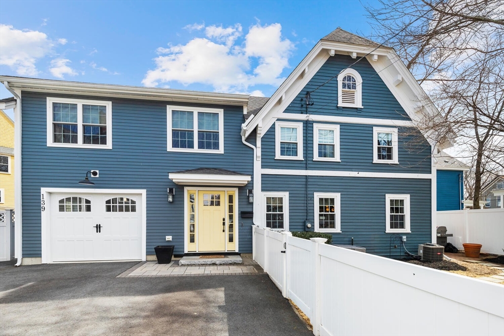 139 Green St Property Photo