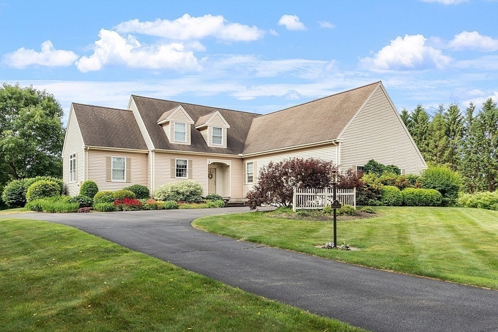 4 Crestview Drive Property Photo