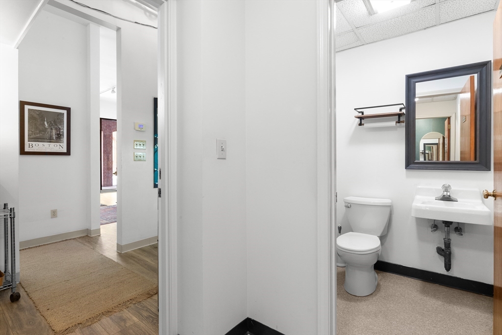 9a Derby Sq Property Photo 7