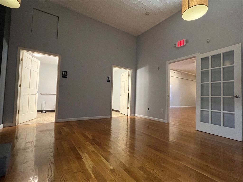 13 Elm St Property Photo 15