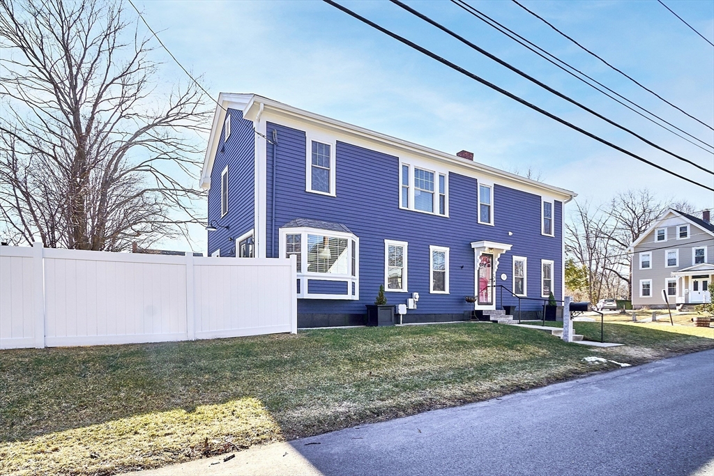 28 Washington St Property Photo