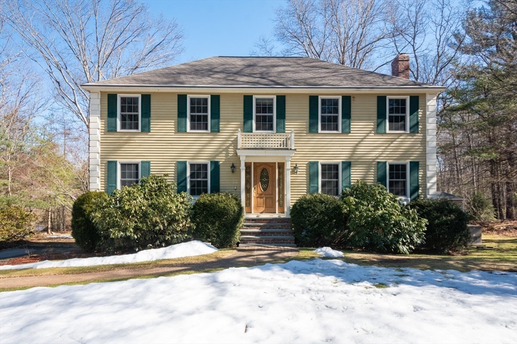 360 Forest St Property Photo