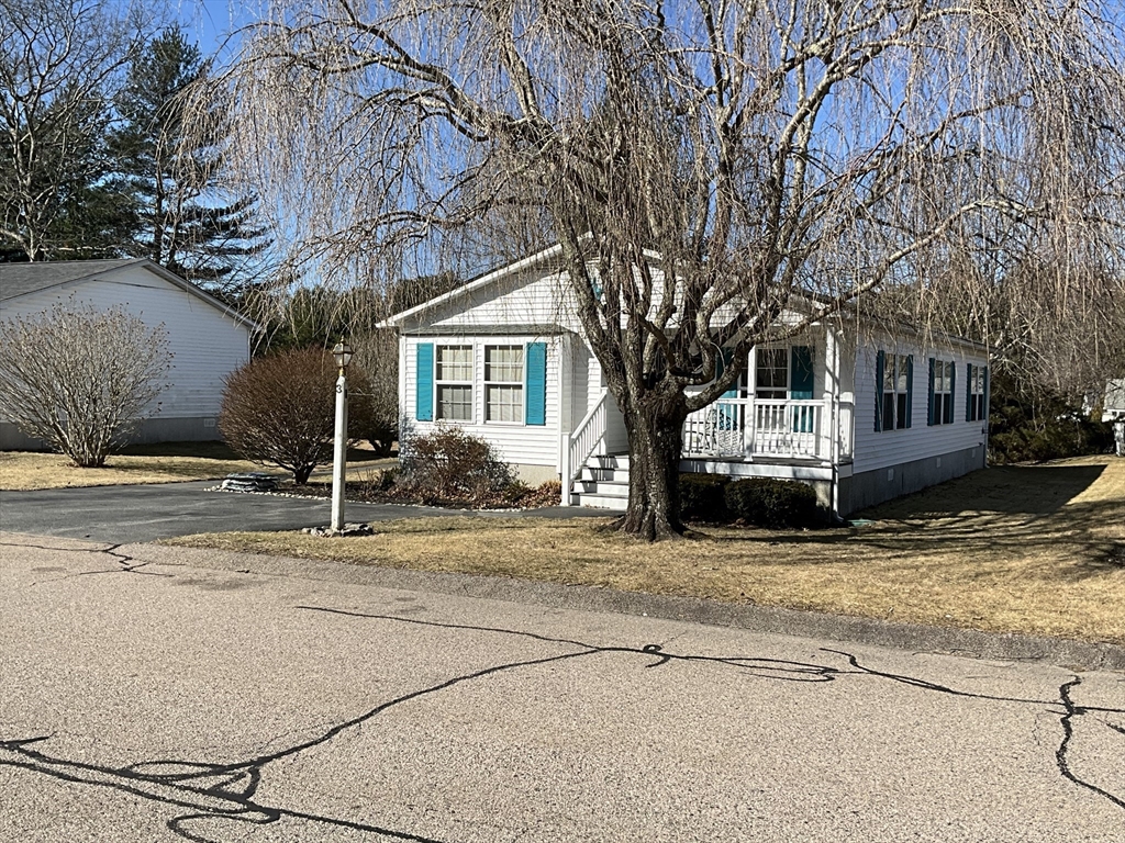 3 Country Property Photo