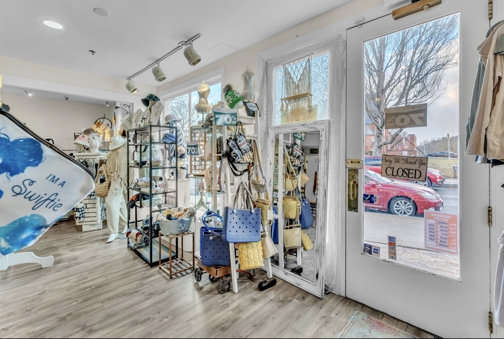 17 College Property Photo 6