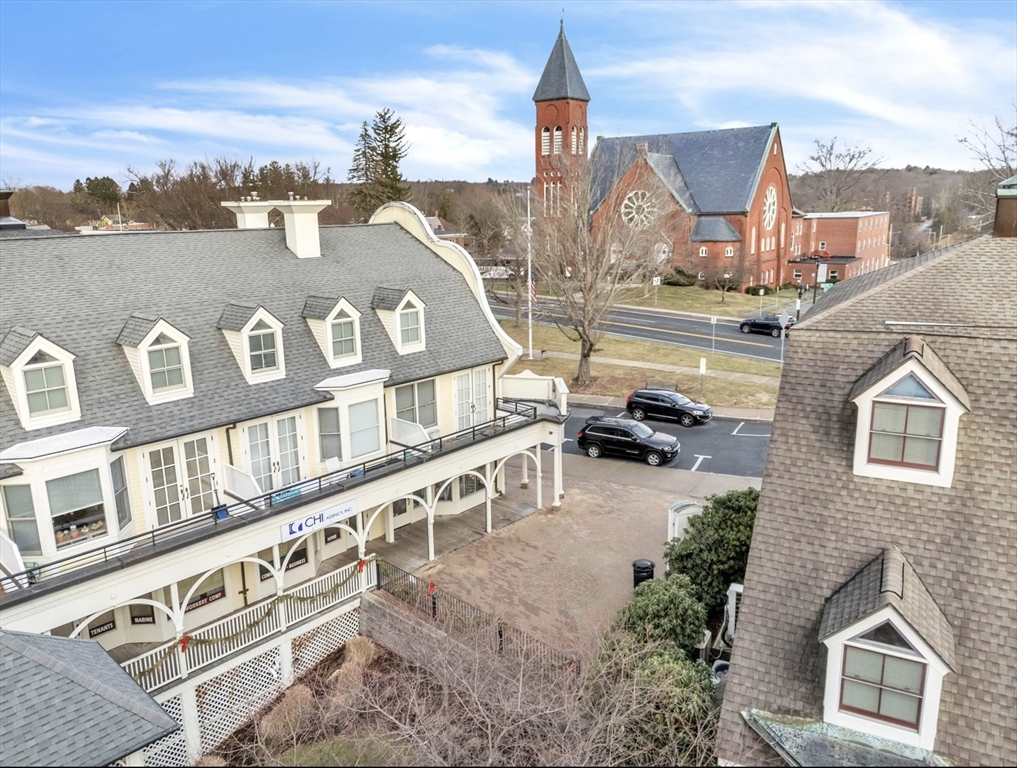 17 College Property Photo 8