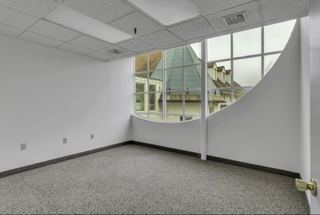 17 College Property Photo 17