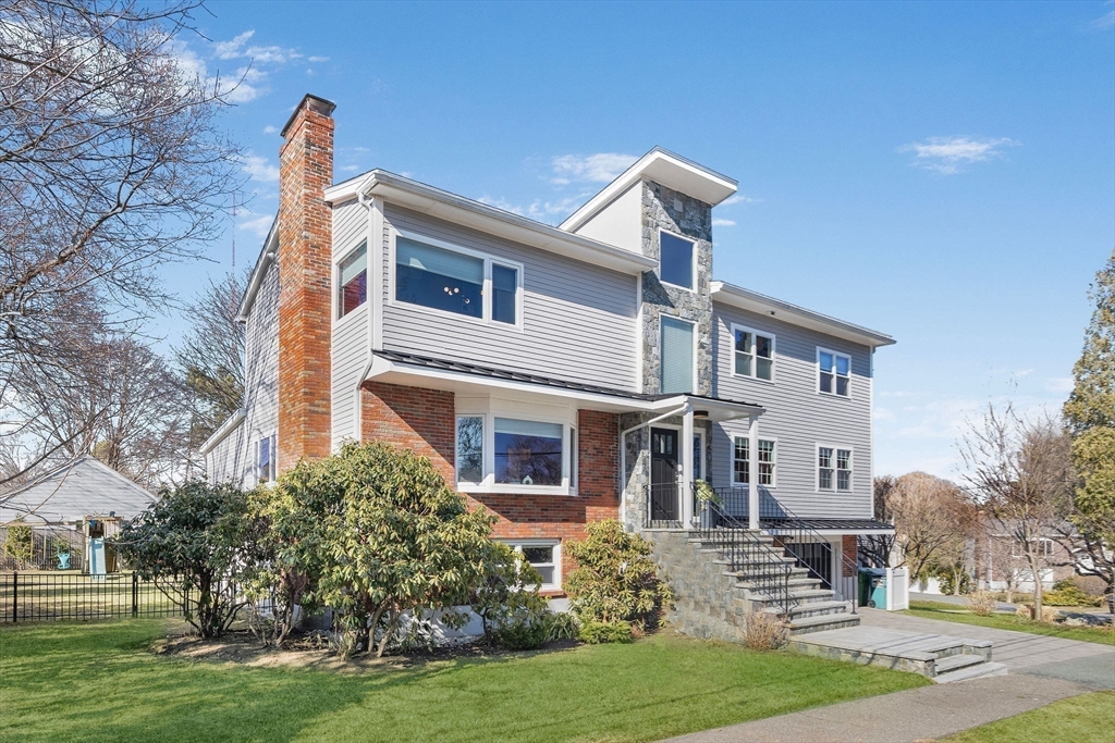 12 Harvard Cir Property Photo