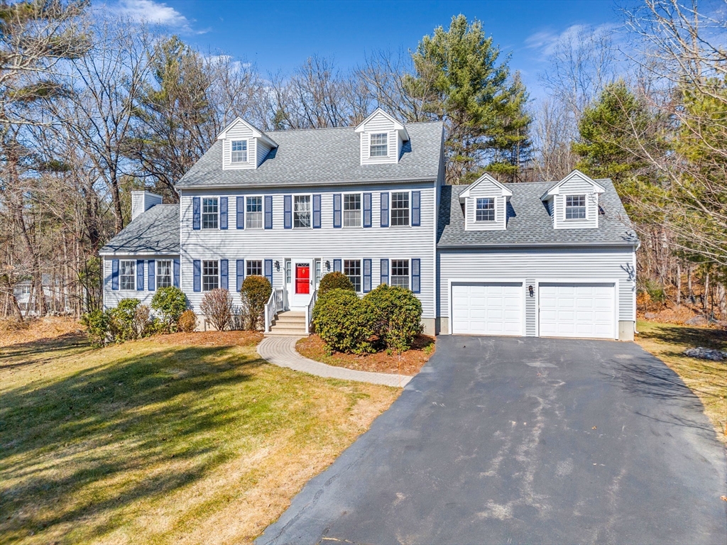 20 April Ln Property Photo