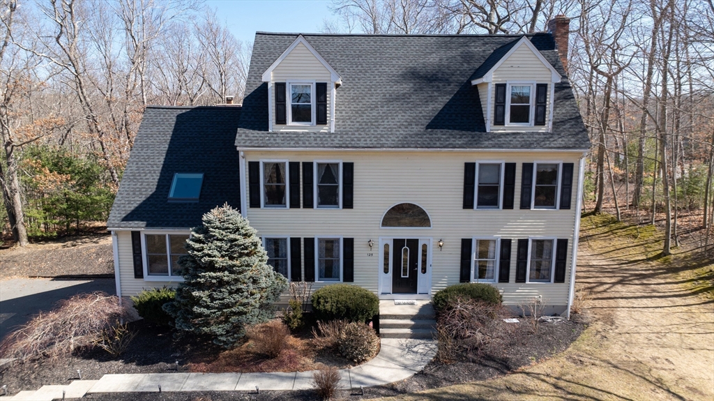 125 Jenks St Property Photo