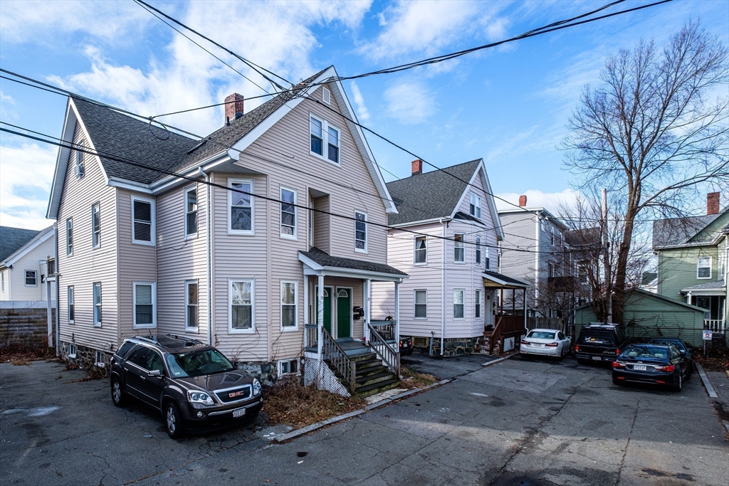 18-20 Benner Ave Property Photo