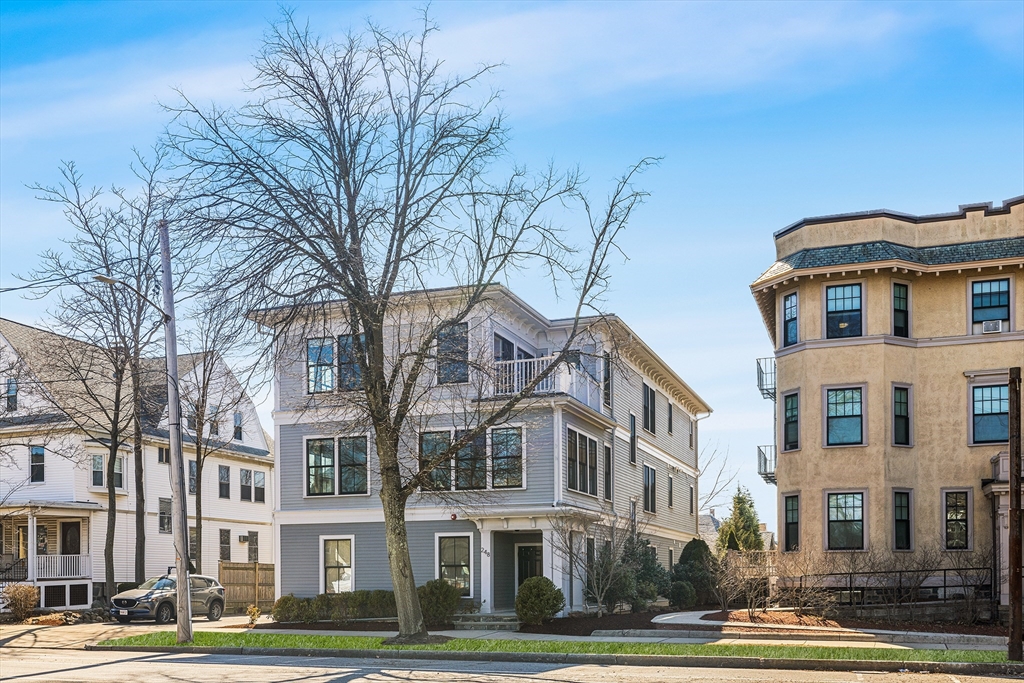248 Massachusetts Ave # 2 Property Photo
