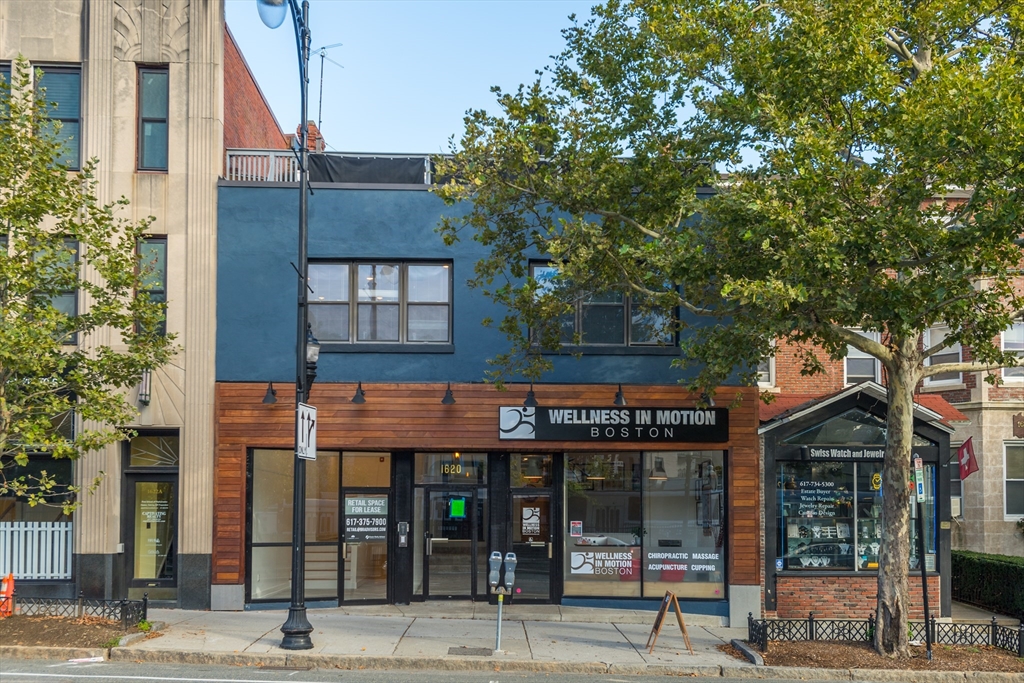 1620 Beacon Street Property Photo 1