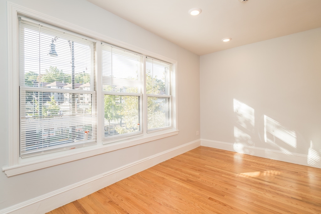 1620 Beacon Street Property Photo 15