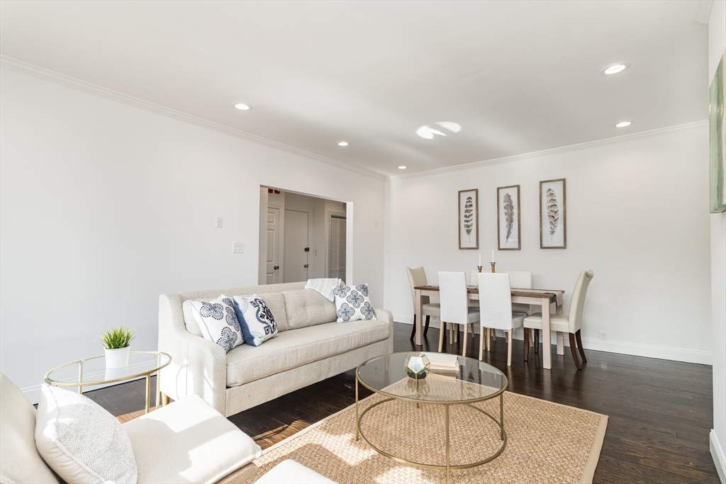 1620 Beacon Street Property Photo 32