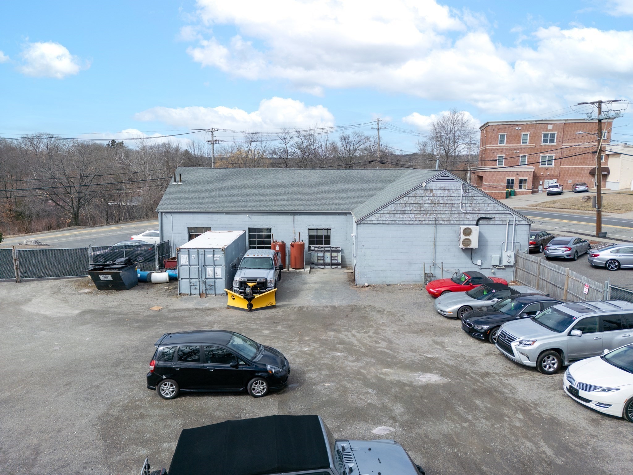 900 Pleasant Street Property Photo 7
