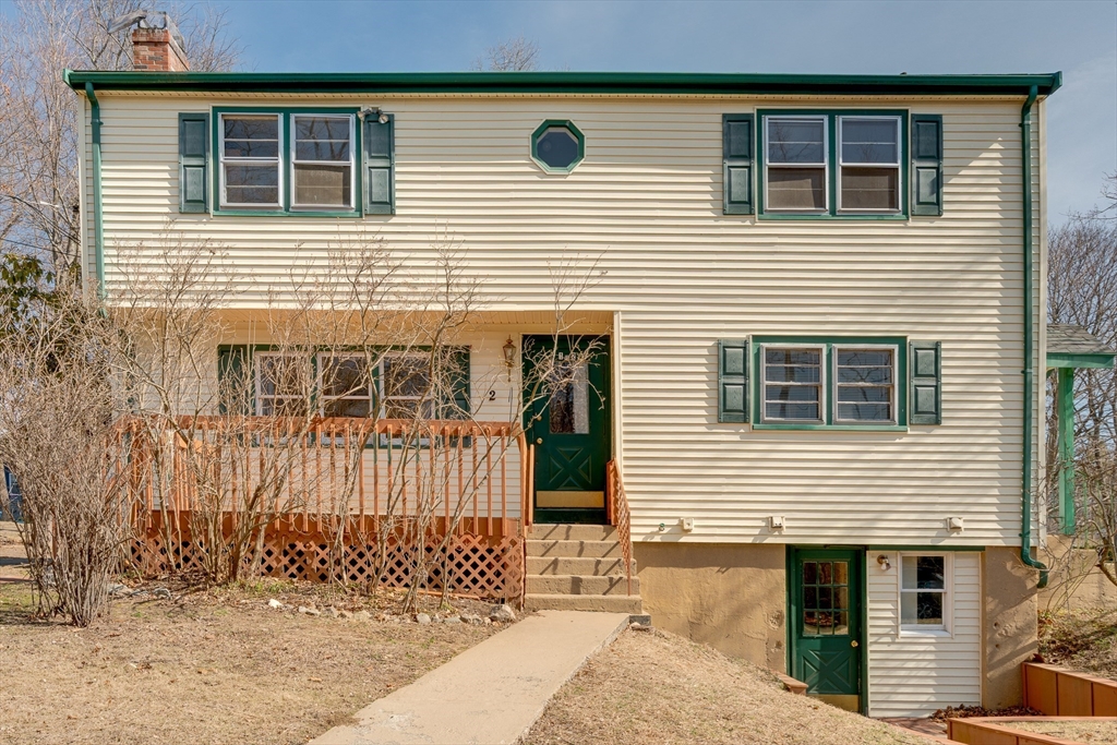 2 Whitfield Way Property Photo