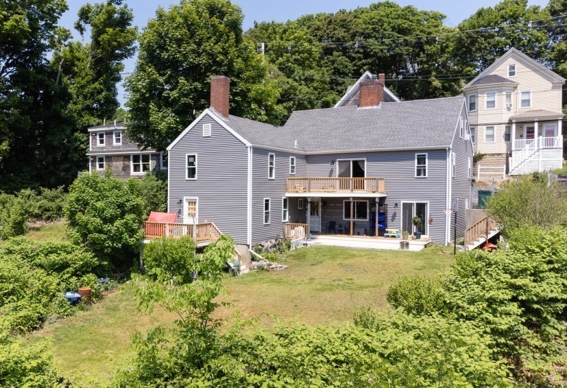126 Summer St Property Photo