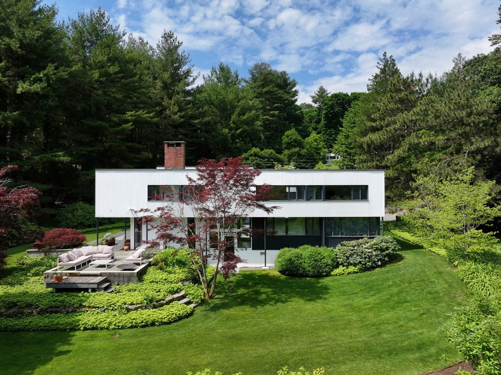 6 Moon Hill Road Property Photo