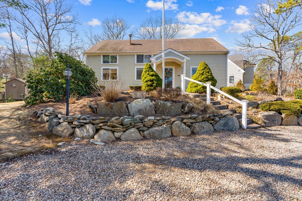 69 Waterway Property Photo