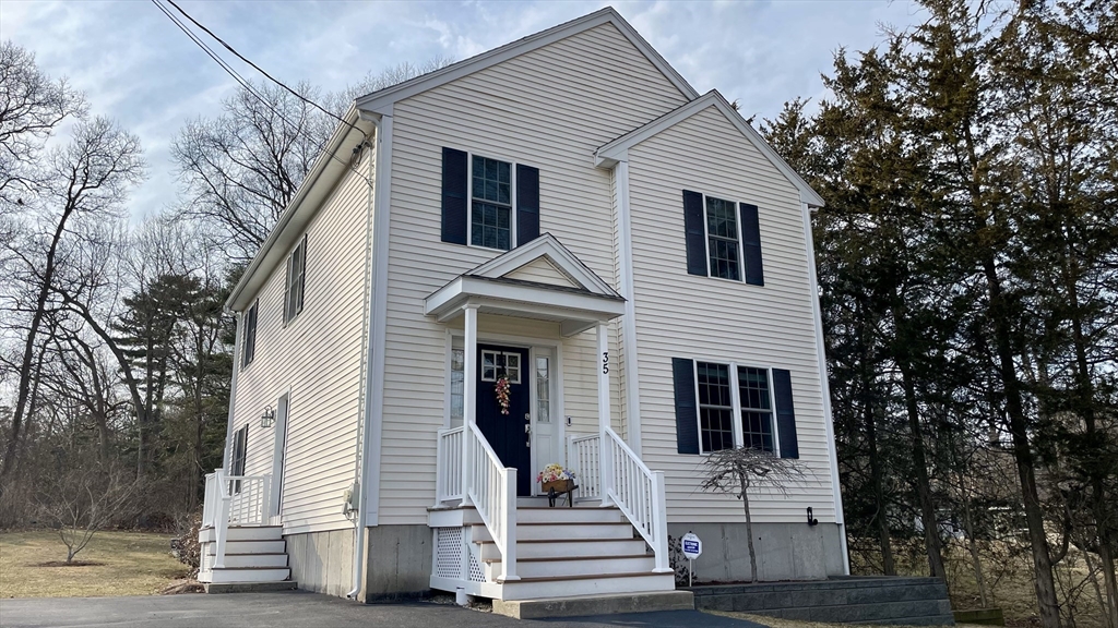 35 Glendon St. Property Photo