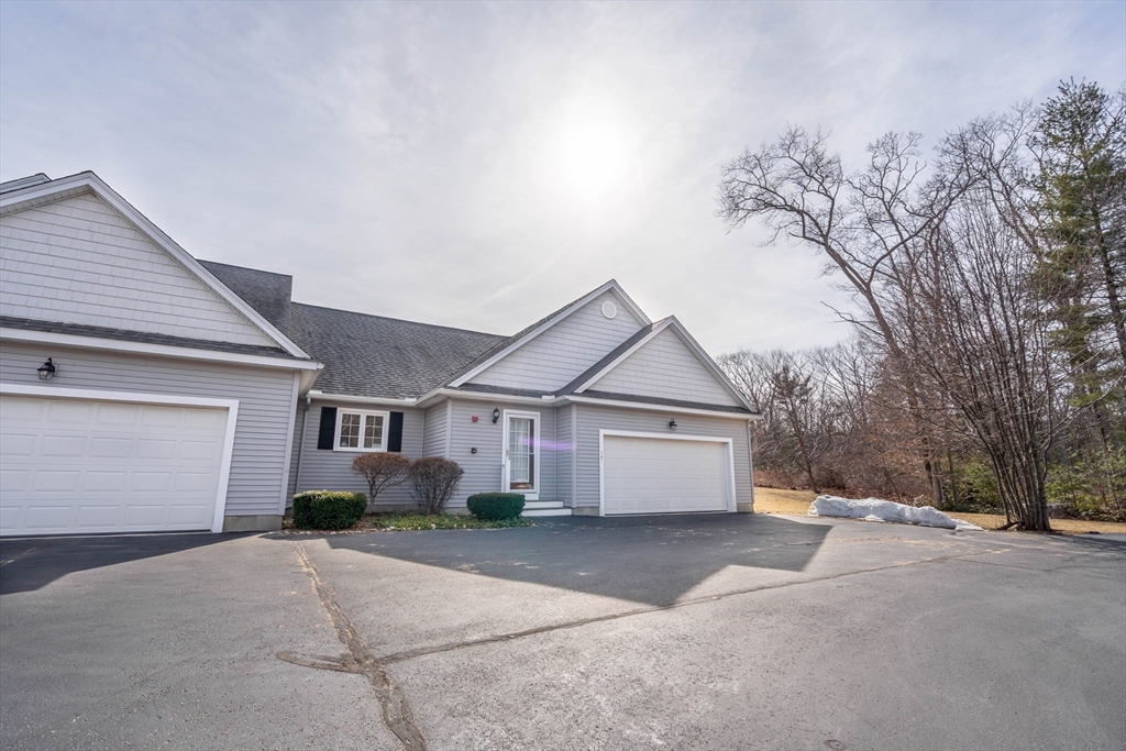 17 Candlewood Dr # 5c Property Photo