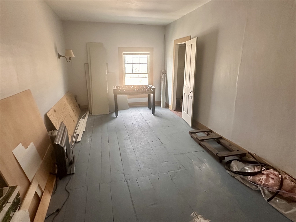 127 Main St Property Photo 29