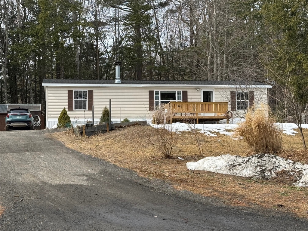 95 Vaillancourt Dr Property Photo