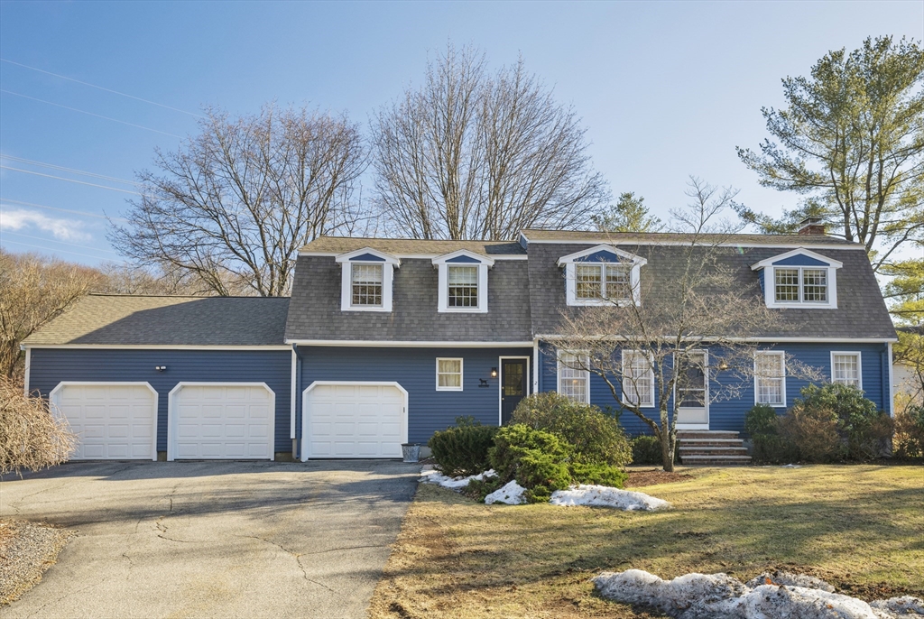 2 Woodpark Circle Property Photo