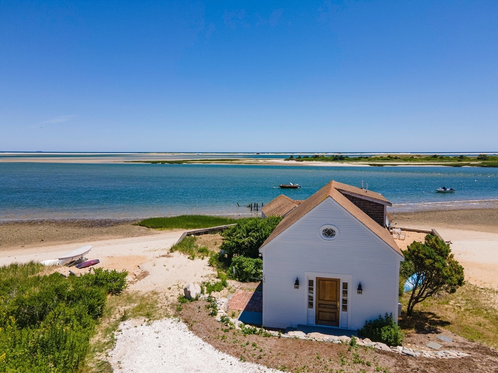 450 Old Harbor Property Photo
