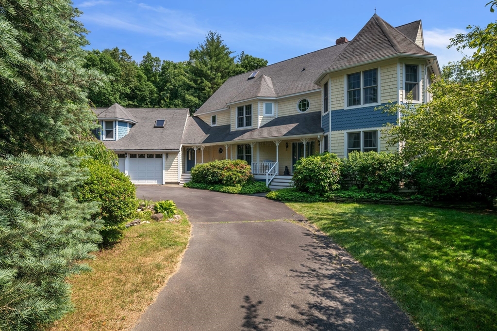 19 Indian Pipe Ln Property Photo