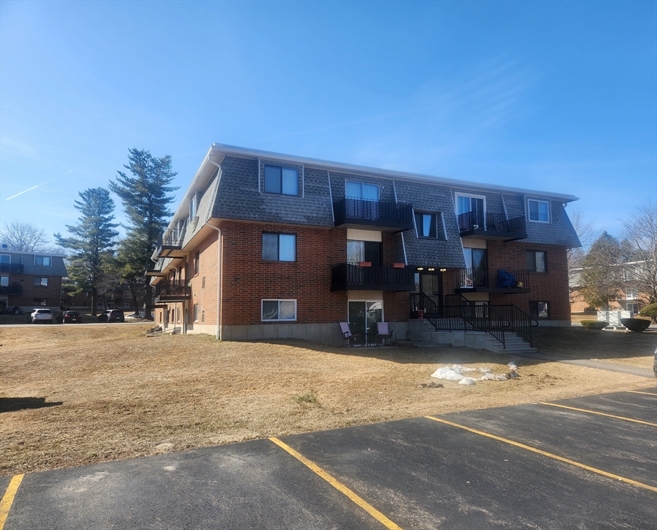 176 Maple Avenue # 26 Property Photo