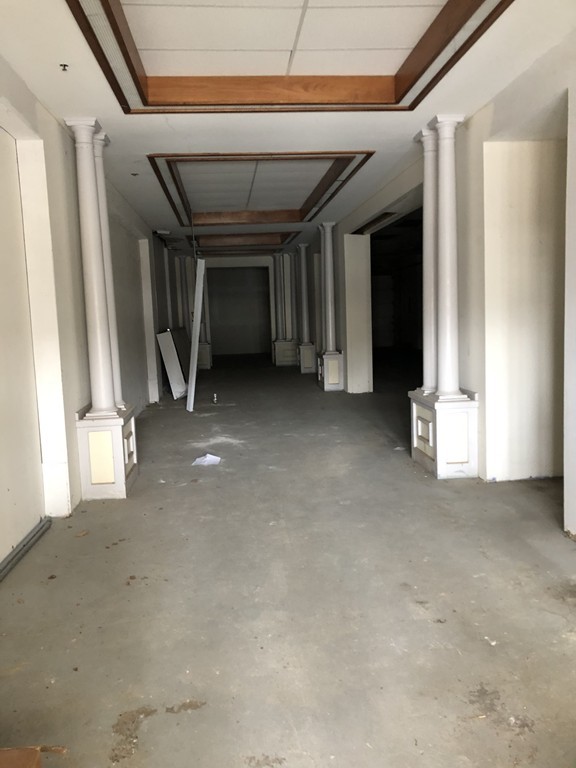 222 Main # B Property Photo 6