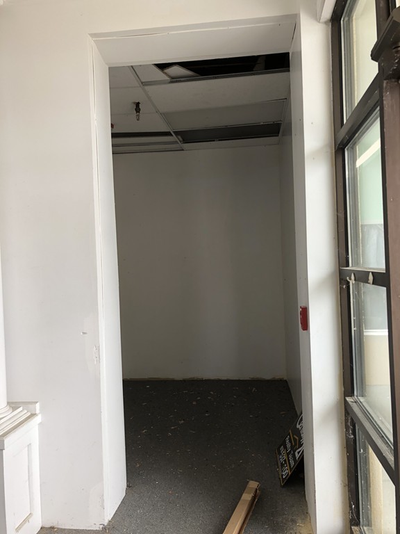 222 Main # B Property Photo 11