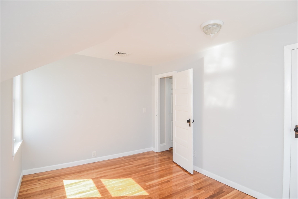 1 Hope Street Property Photo 33