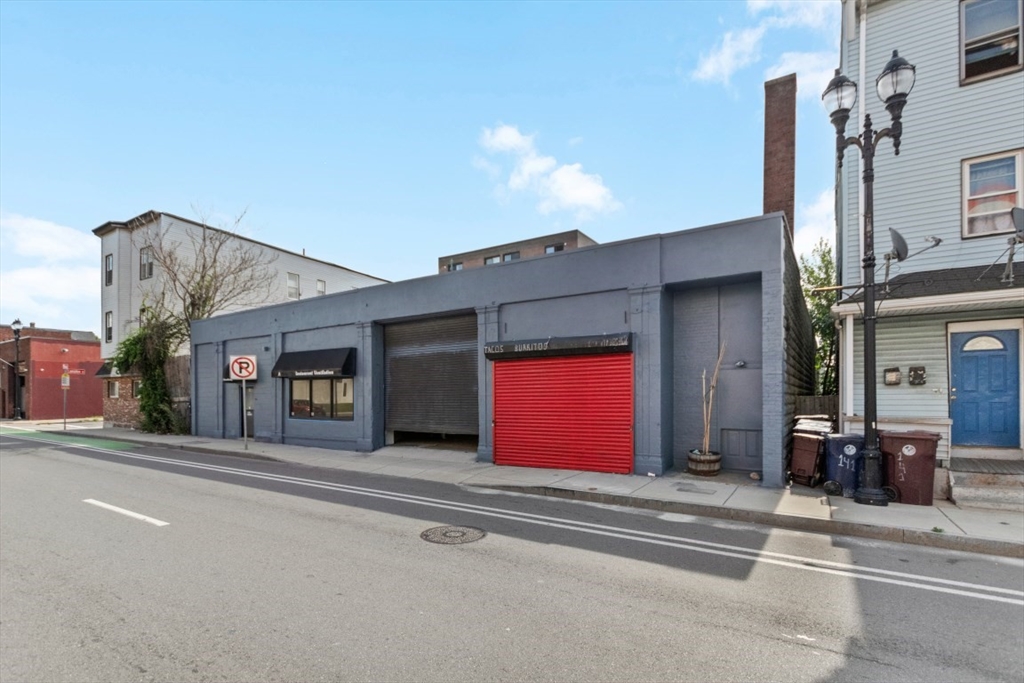 147 Broadway Property Photo 3