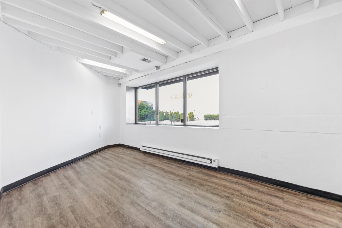 147 Broadway Property Photo 9