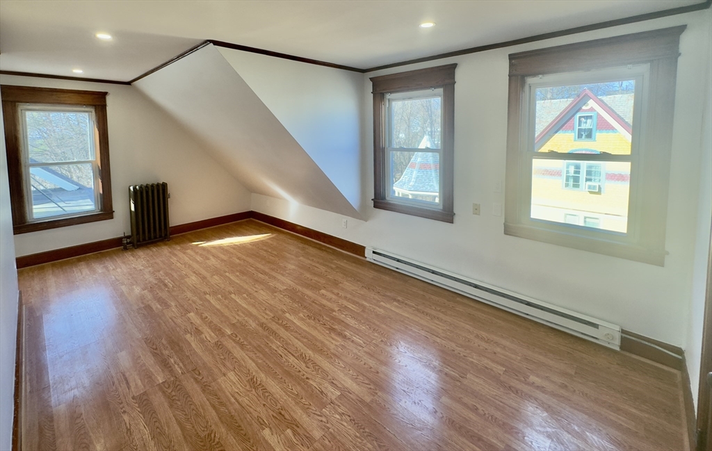 168 Oak St # 3 Property Photo