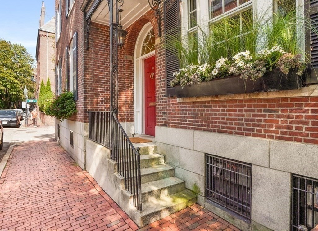 50 Brimmer St Property Photo