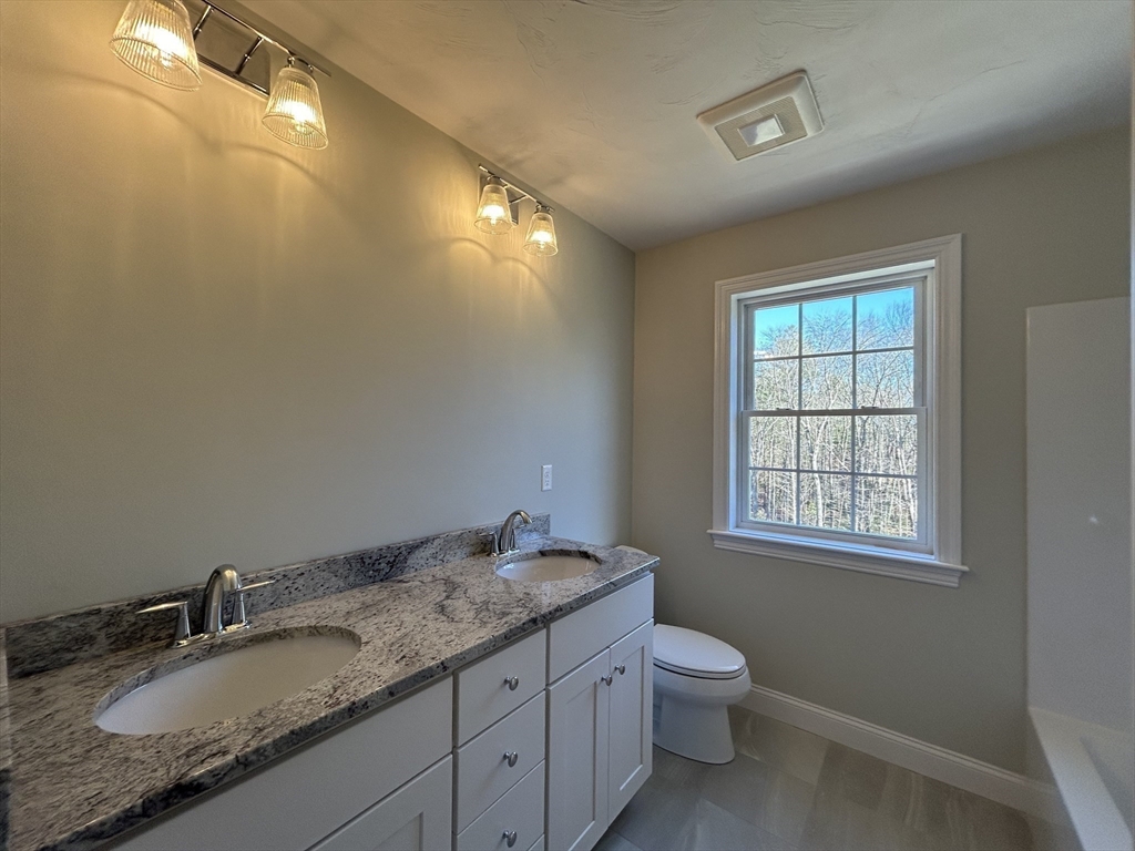 70 Jennings Rd Property Photo 15
