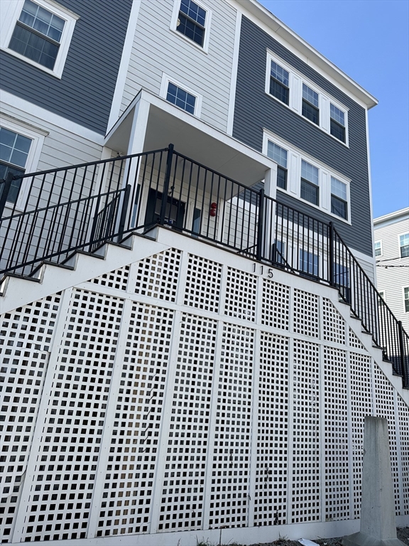 Boston Latin Real Estate Listings Main Image