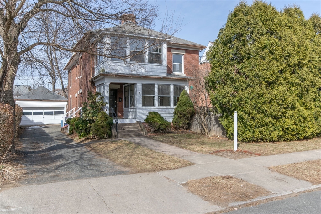 151 Allyn St Property Photo