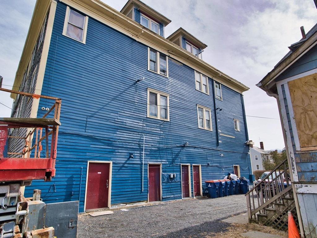 639-647 County St Property Photo 9