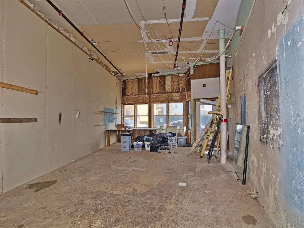 639-647 County St Property Photo 15
