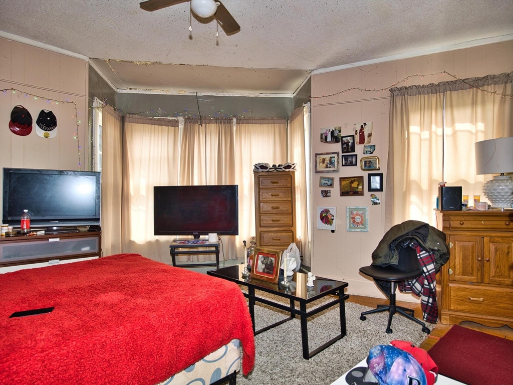 639-647 County St Property Photo 23