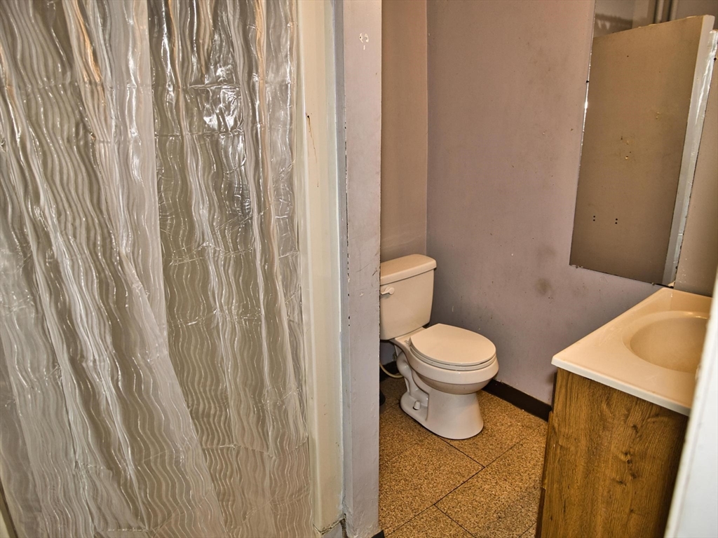 639-647 County St Property Photo 32