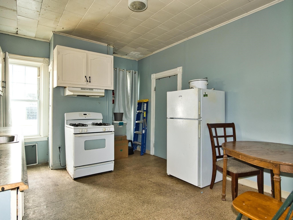 639-647 County St Property Photo 33